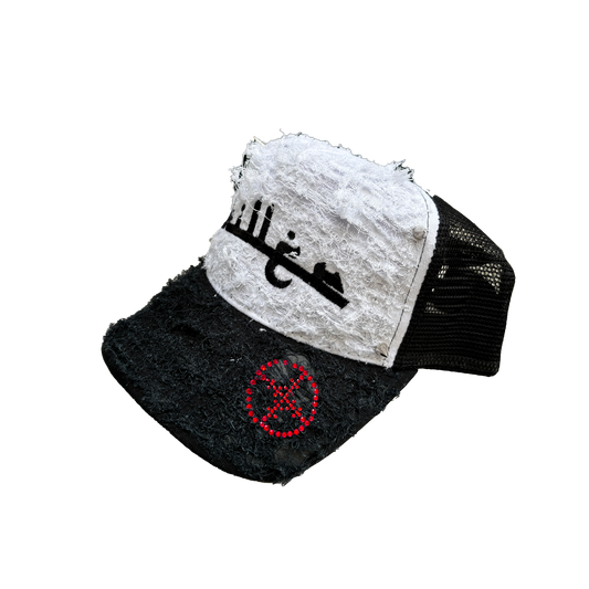 BLACK/WHITE ARABIC LOGO TRUCKER