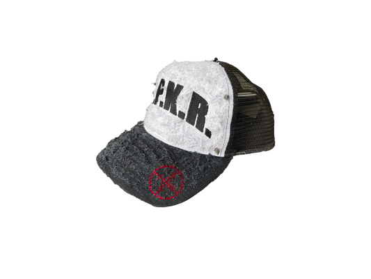 WARZONE 4 C.P.K.R. BLACK/WHITE TRUCKER