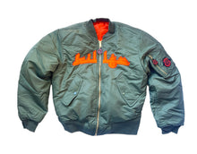 Carica l'immagine nel visualizzatore di Gallery, WARZONE3 OLIVE BOMBER
