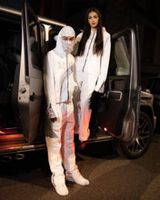 Carica l'immagine nel visualizzatore di Gallery, ROAD TO HEAVEN WHITE HOODIE
